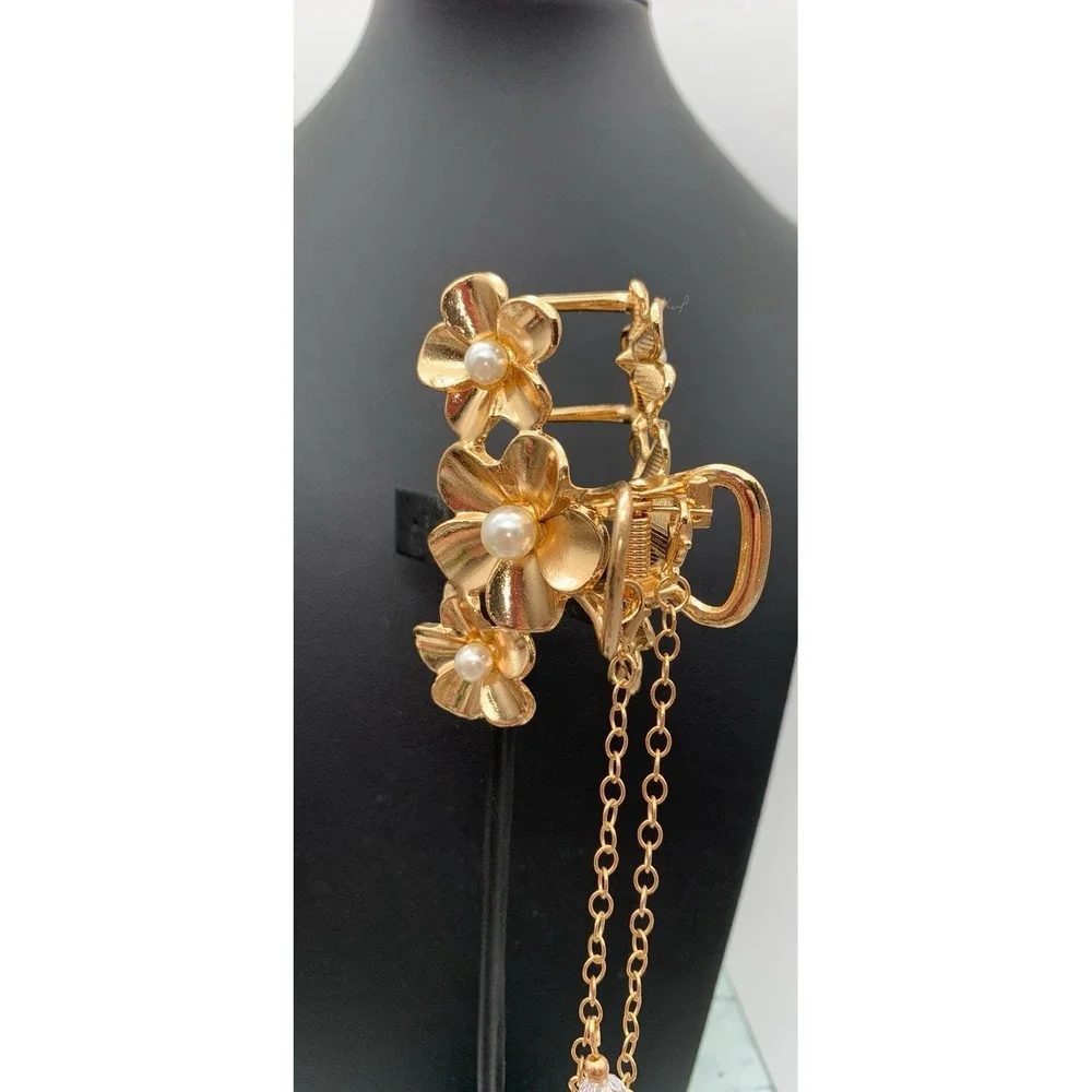 Gold Tone And Faux Pearl Hair Clip With Chains And Faux Pearl Dangles Beautiful